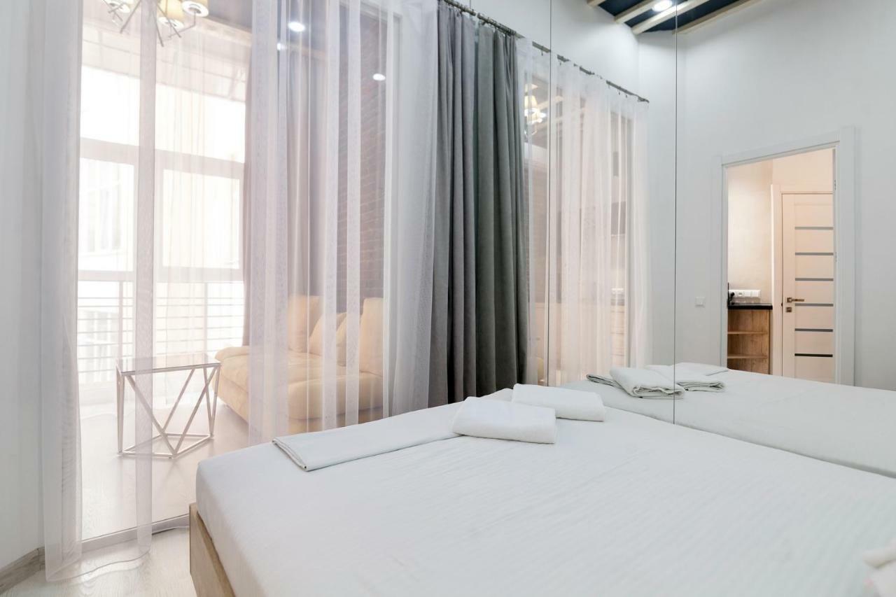 Leogrand One-Bedroom Apartments On Tugan-Baranovskogo 24 Lvov Exteriér fotografie