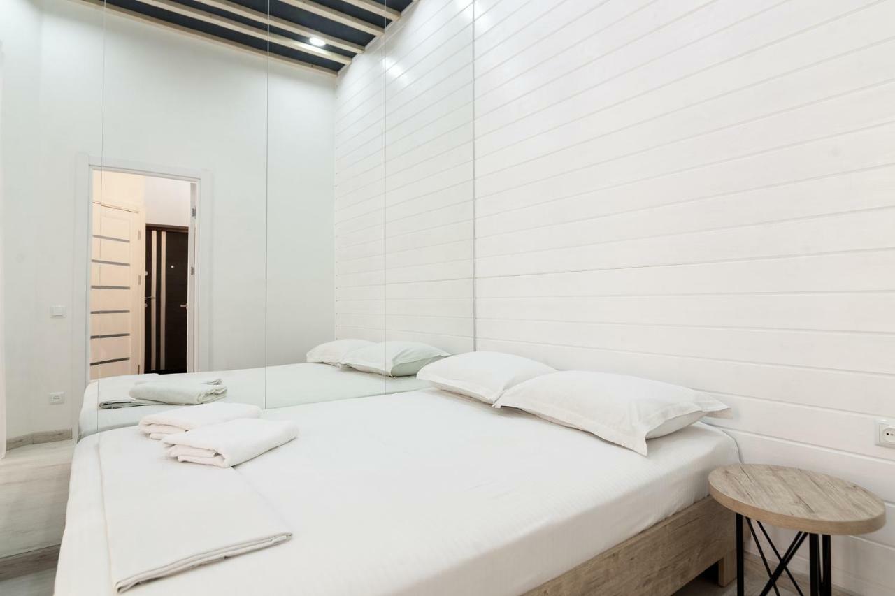 Leogrand One-Bedroom Apartments On Tugan-Baranovskogo 24 Lvov Exteriér fotografie